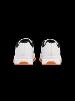 COURT CLASSIC