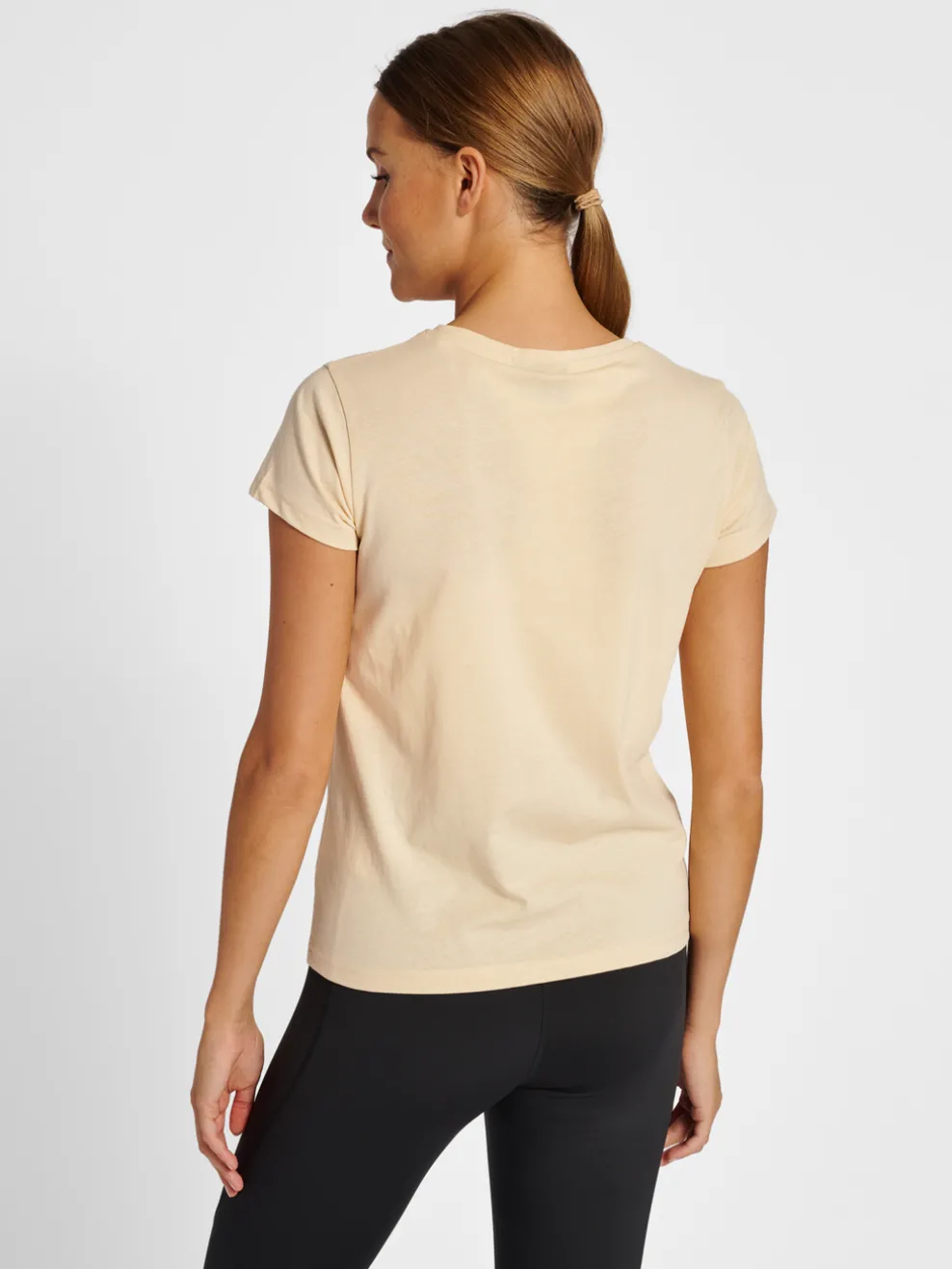 hmlBOOSTER WOMAN T-SHIRT