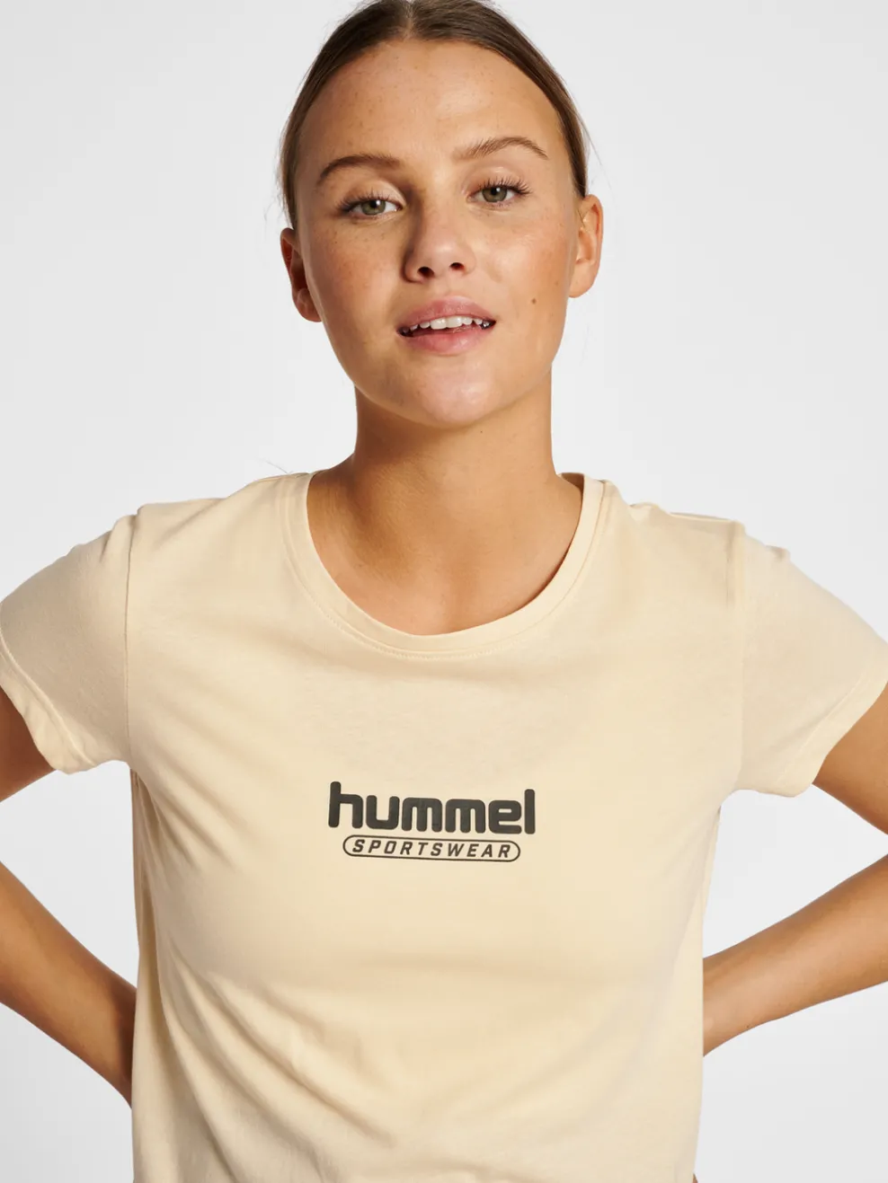 hmlBOOSTER WOMAN T-SHIRT