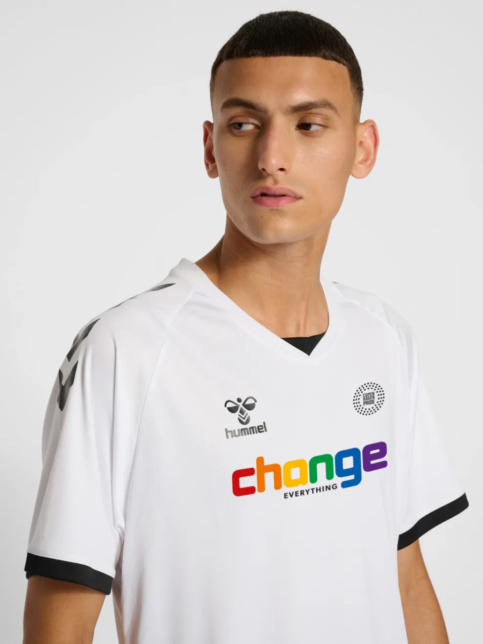 hmlCHANGE FOOTBALL JERSEY