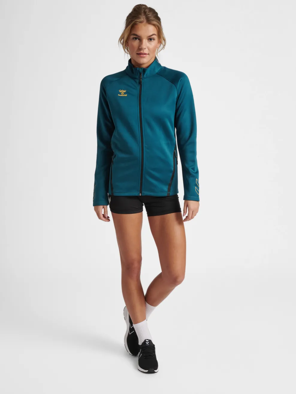 hmlCIMA XK ZIP JACKET WOMAN