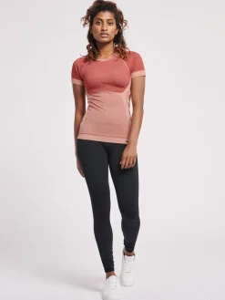 hmlCLEA SEAMLESS TIGHT T-SHIRT