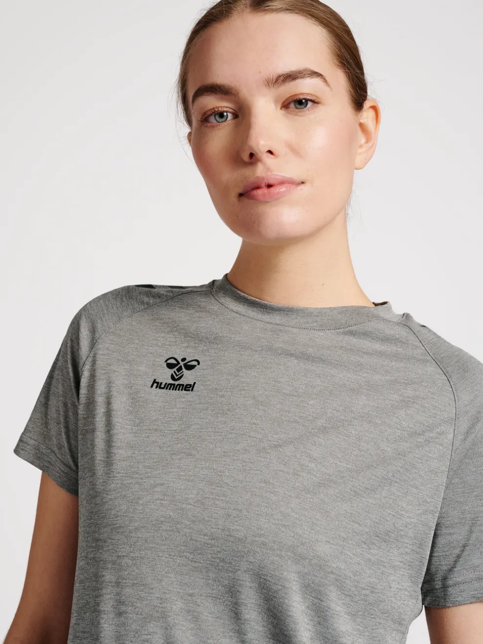 hmlCORE XK CORE POLY TEE S/S WOMAN