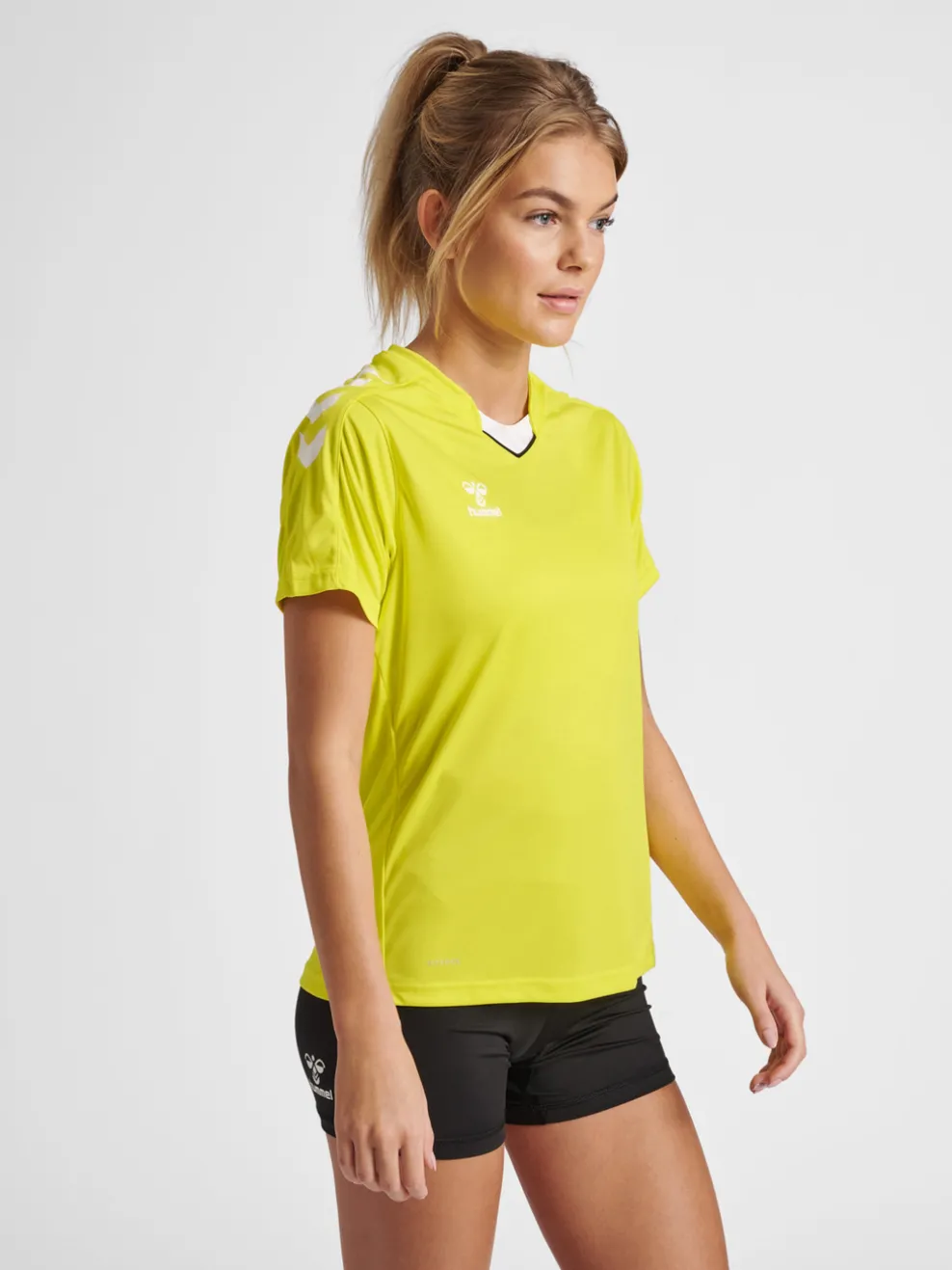 hmlCORE XK POLY JERSEY S/S WOMAN