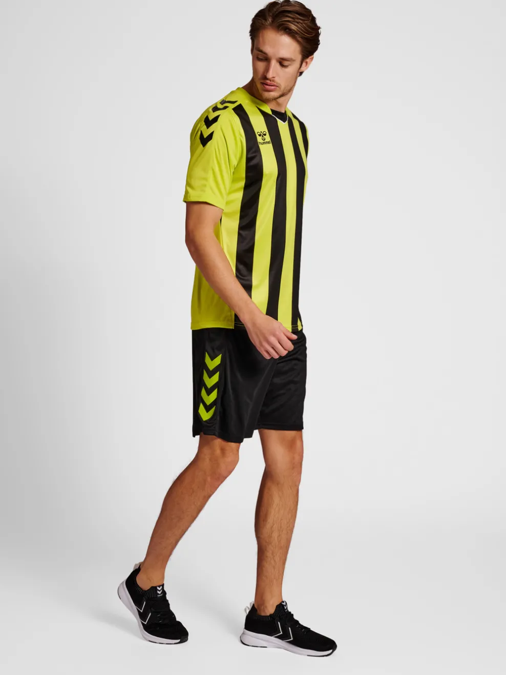 hmlCORE XK POLY SHORTS