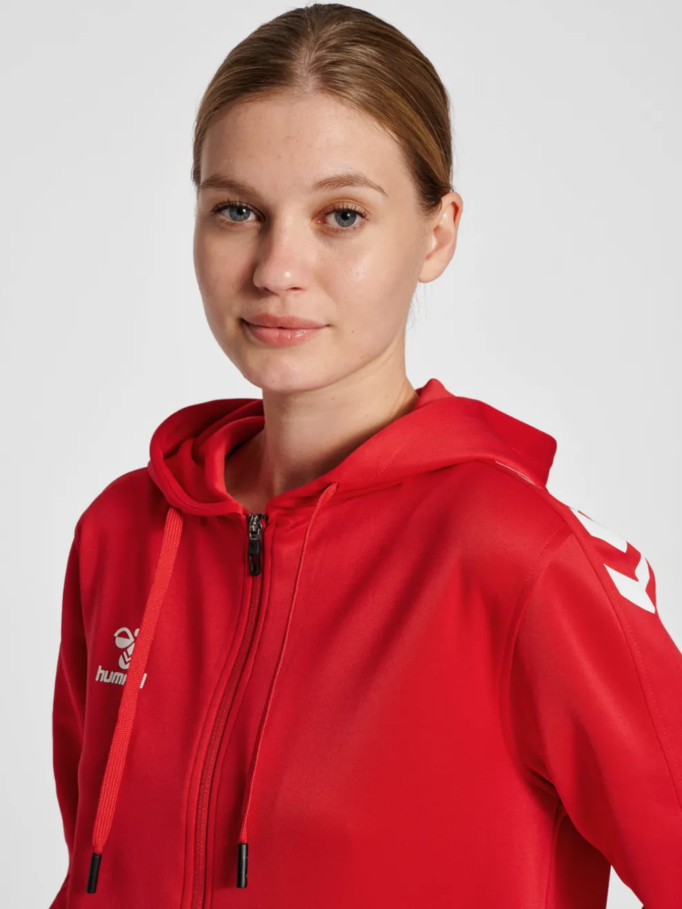 hmlCORE XK POLY ZIP HOOD SWEAT WOMA