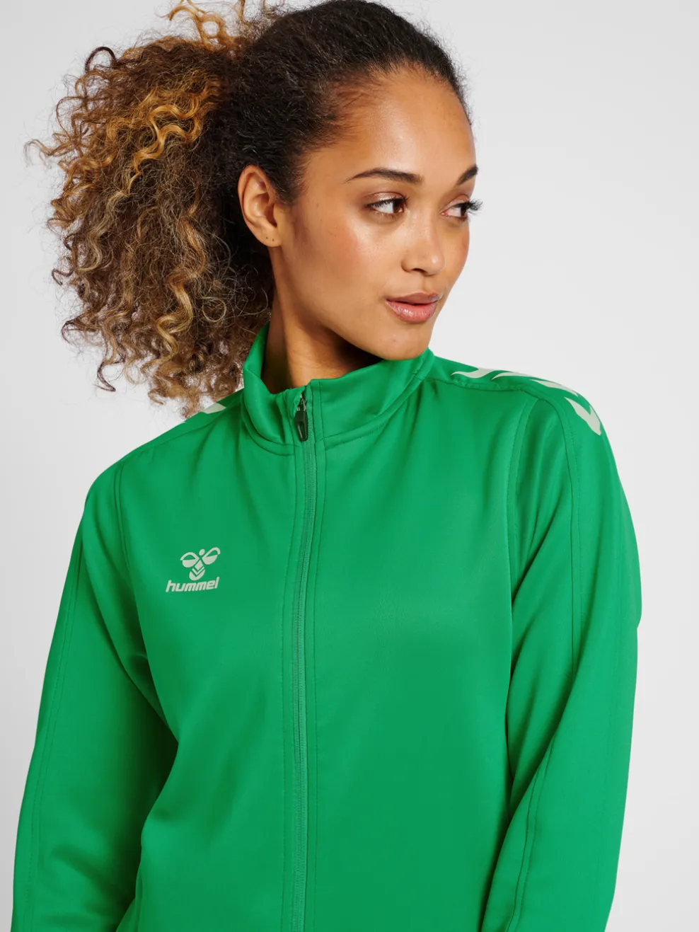 hmlCORE XK POLY ZIP SWEAT WOMAN