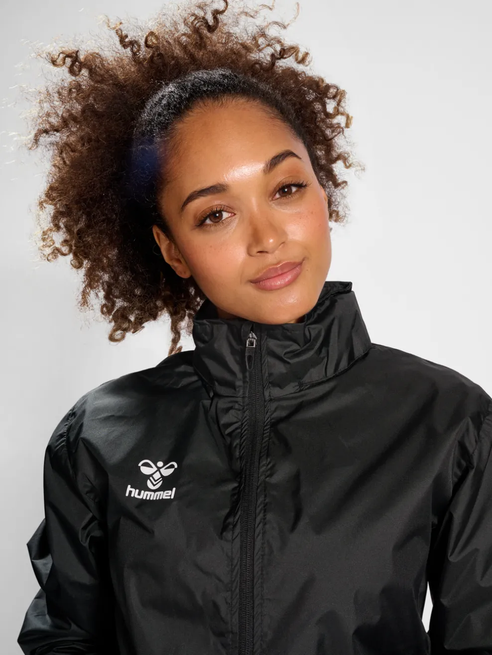 hmlCORE XK SPRAY JACKET