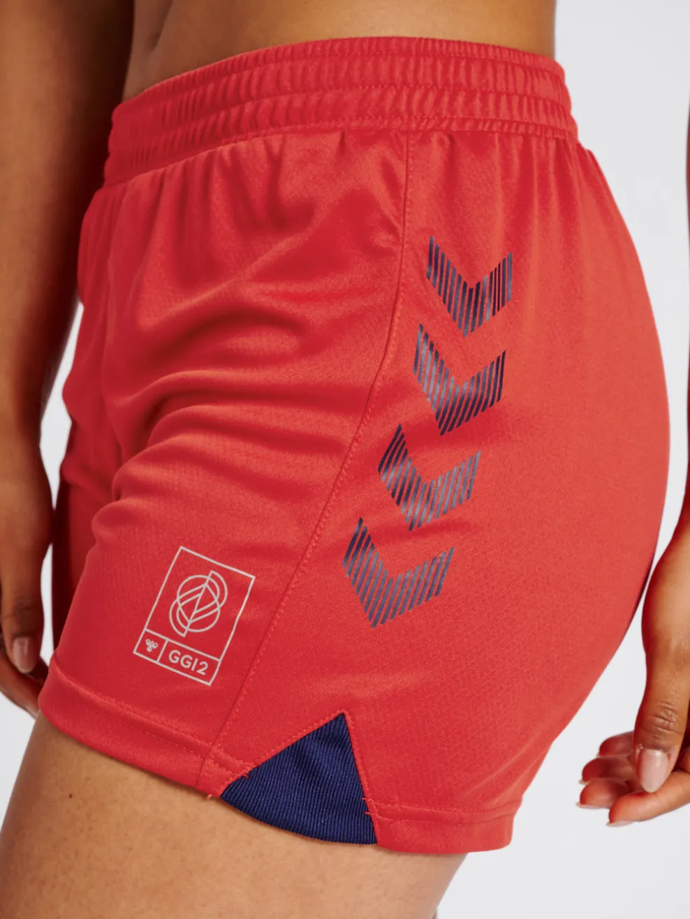 hmlGG12 ACTION SHORTS WOMAN