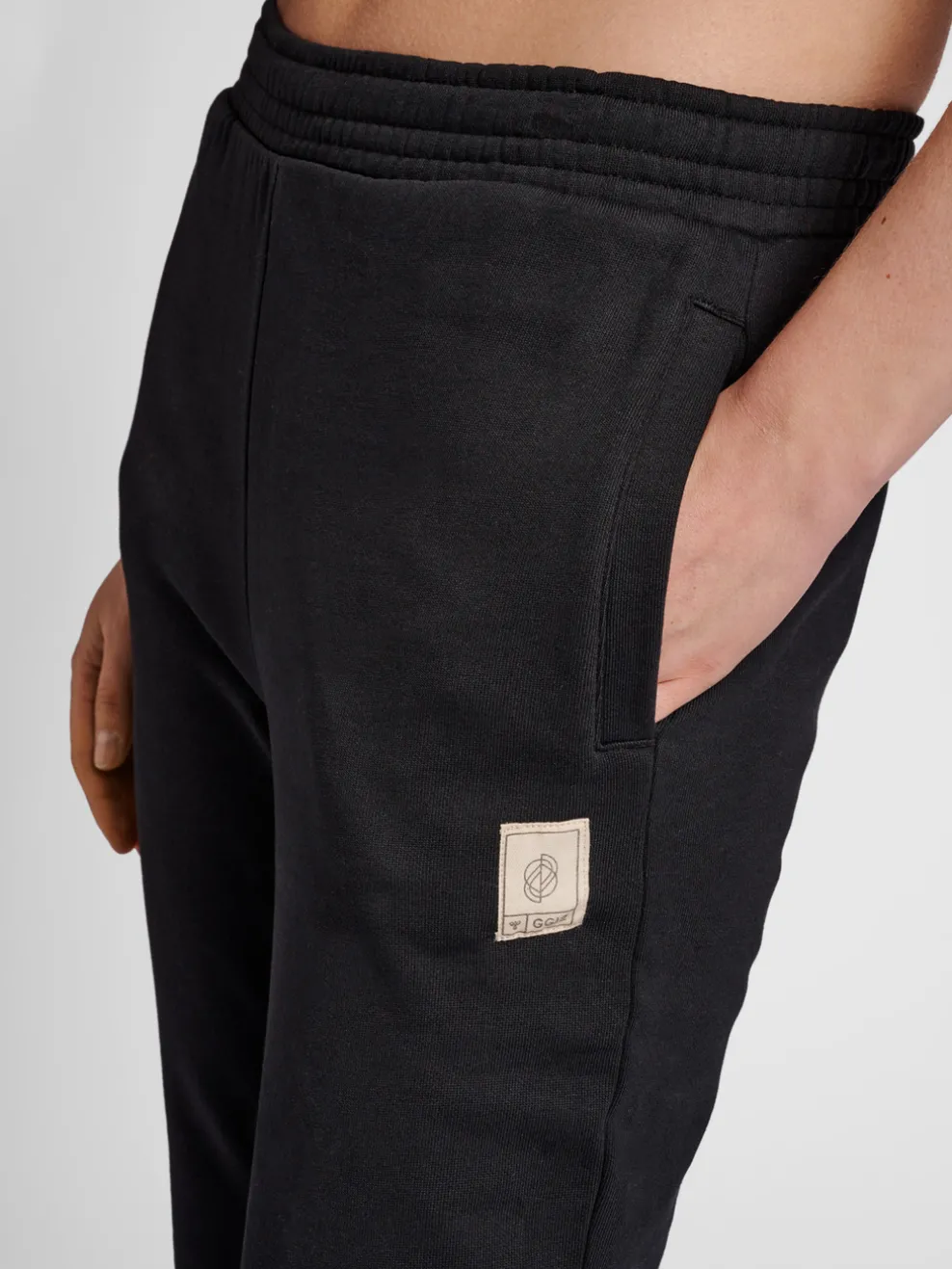 hmlGG12 SWEAT PANTS WOMAN