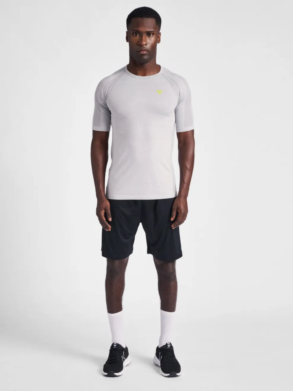 hmlGG12 TRAINING SEAMLESS S/S