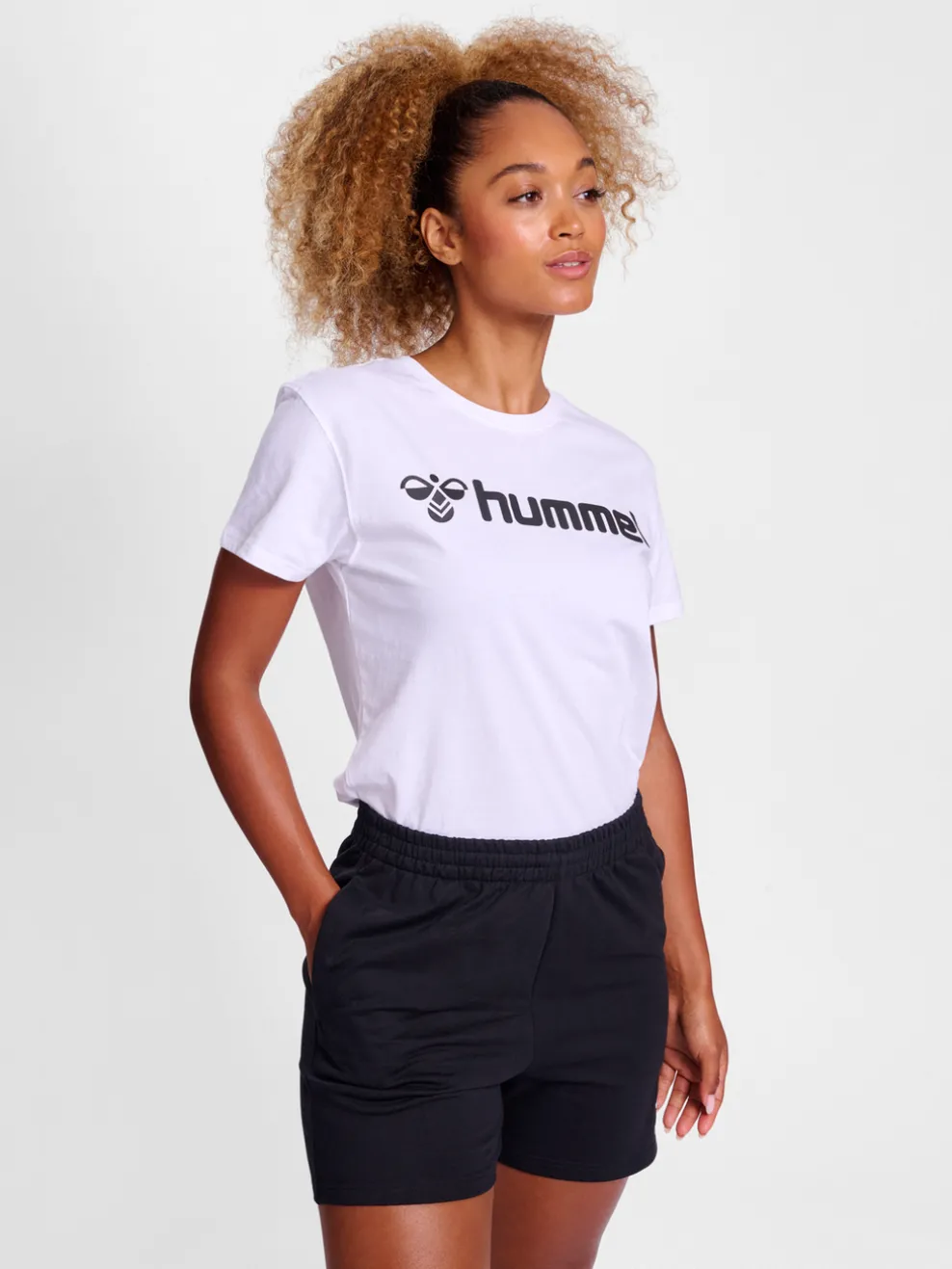 hmlGO 2.0 LOGO T-SHIRT S/S WOMAN