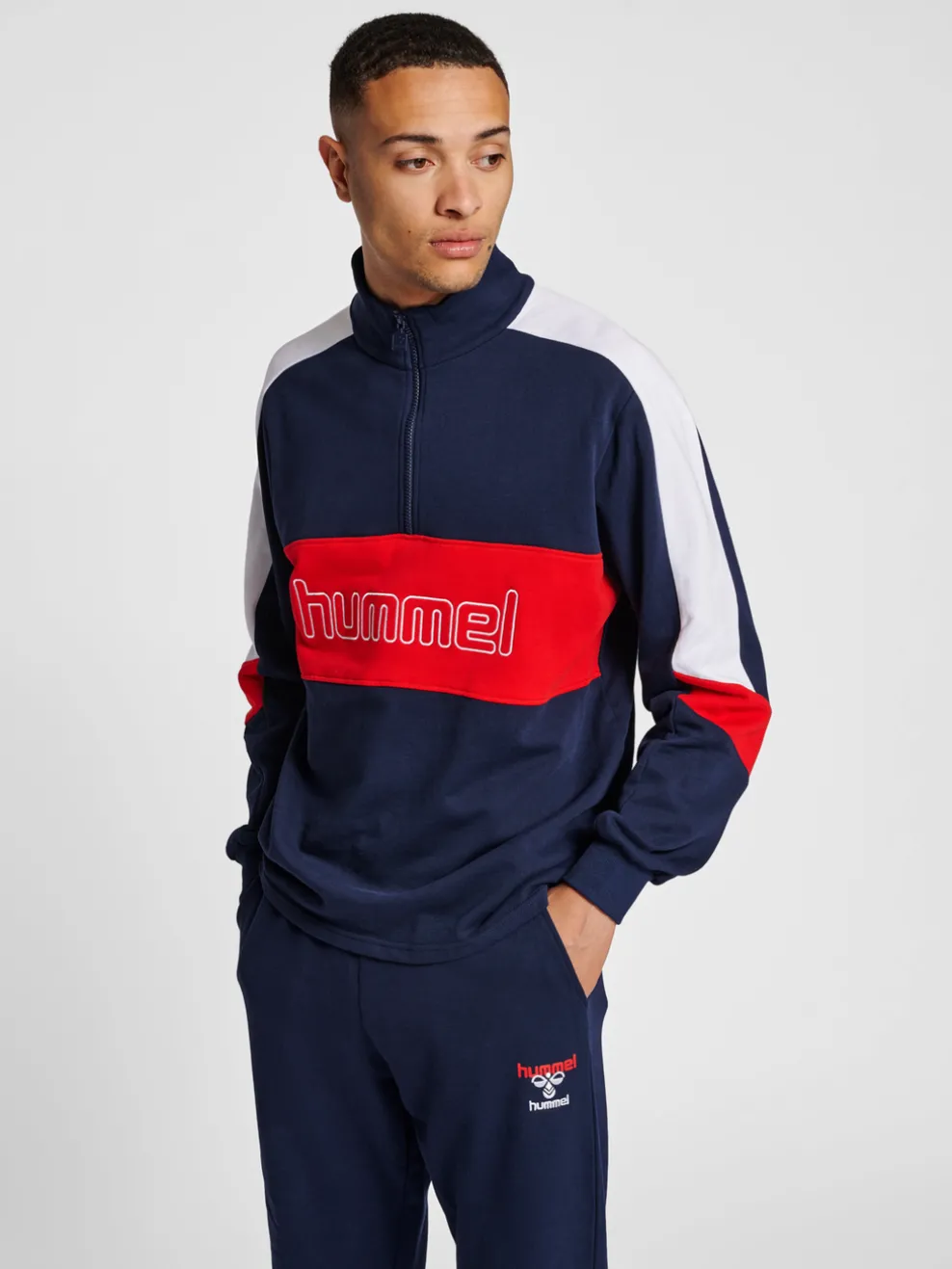 hmlIC CLAUDE HALF ZIP SWEATSHIRT