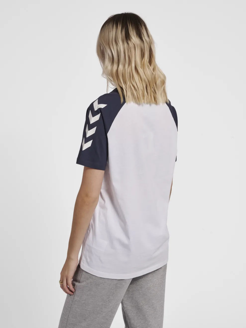 hmlLEGACY BLOCKED T-SHIRT