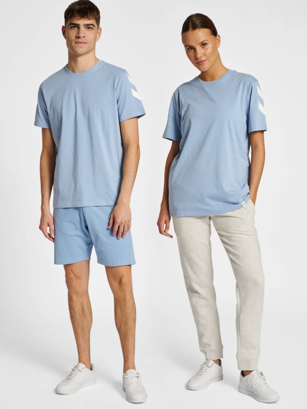 hmlLEGACY CHEVRON T-SHIRT