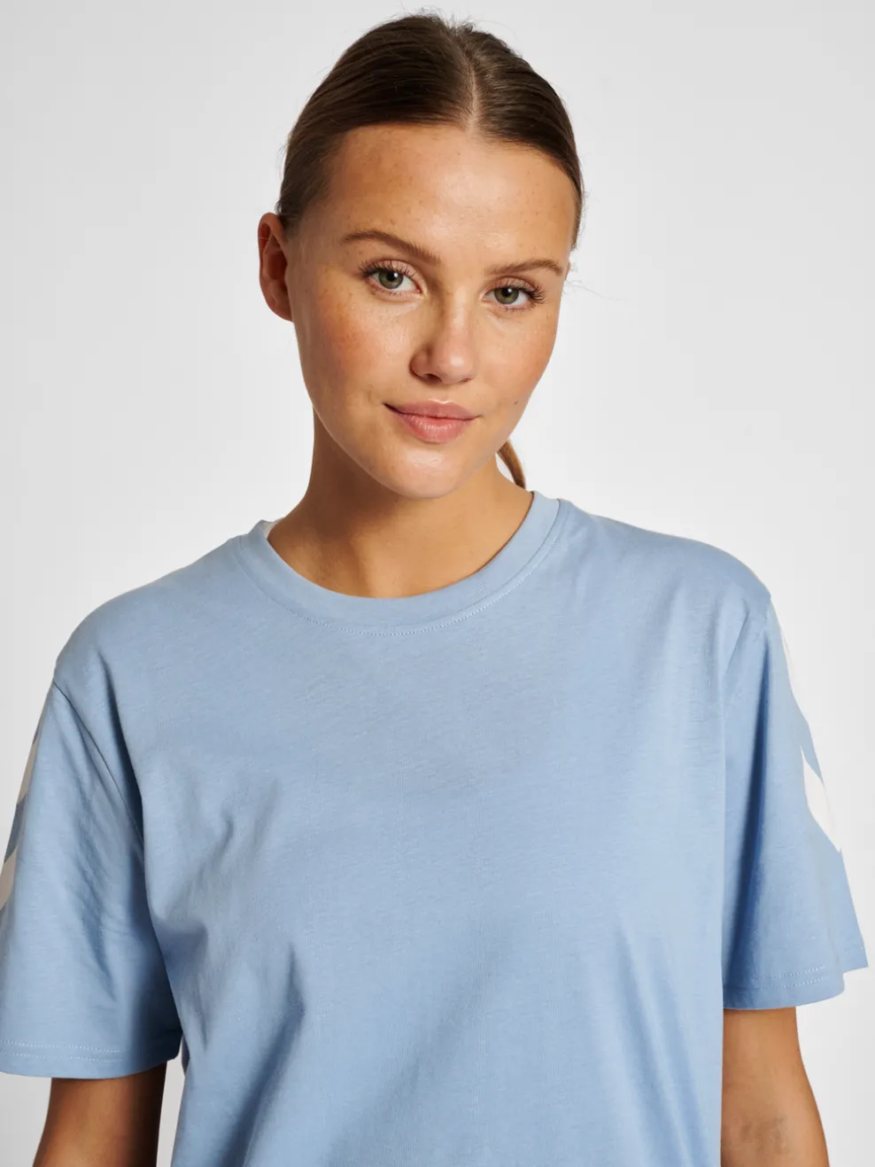 hmlLEGACY CHEVRON T-SHIRT