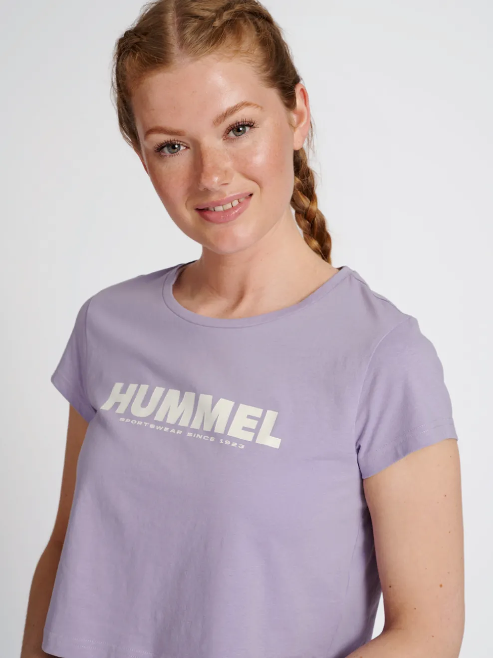hmlLEGACY WOMAN CROPPED T-SHIRT
