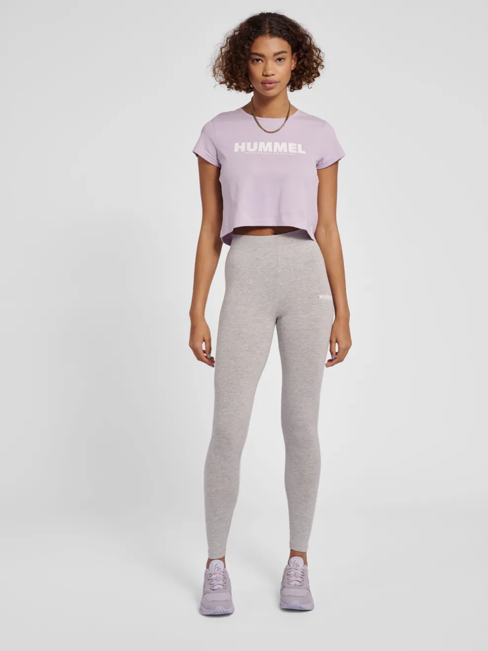 hmlLEGACY WOMAN CROPPED T-SHIRT