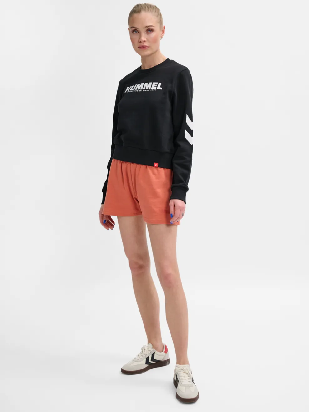 hmlLEGACY WOMAN SWEATSHIRT