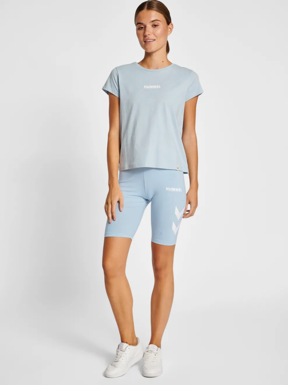 hmlLEGACY WOMAN TIGHT SHORTS