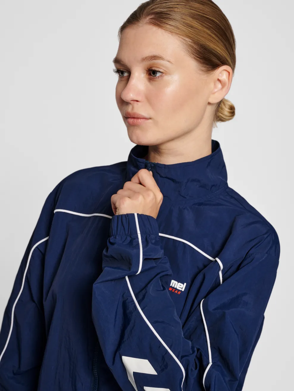 hmlLGC CELAB WOV ZIP JACKET