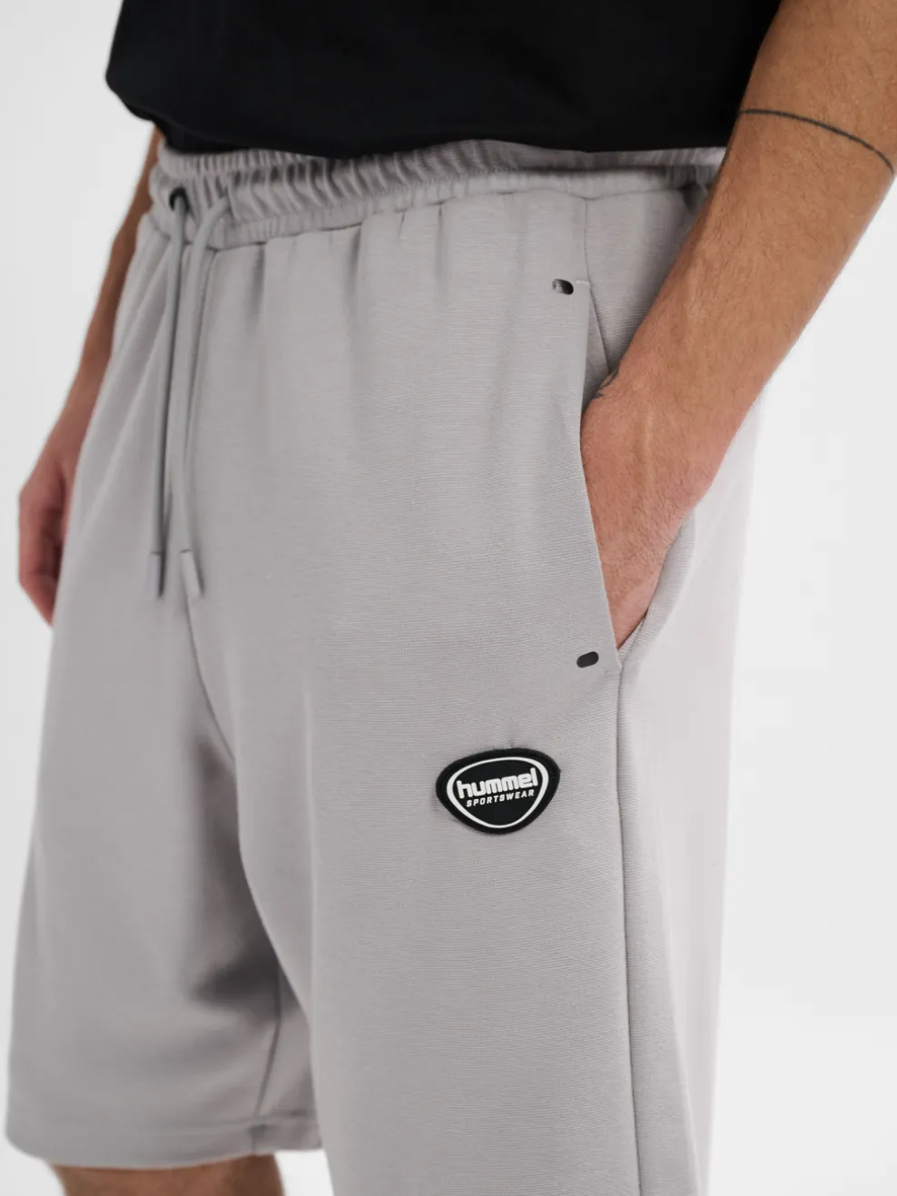 hmlLGC KAI SHORTS