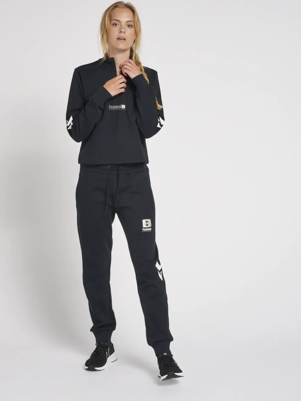 hmlLGC NIKKA CROPPED HALFZIP