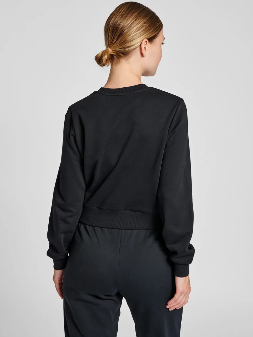 hmlLGC SHAI SHORT SWEATSHIRT