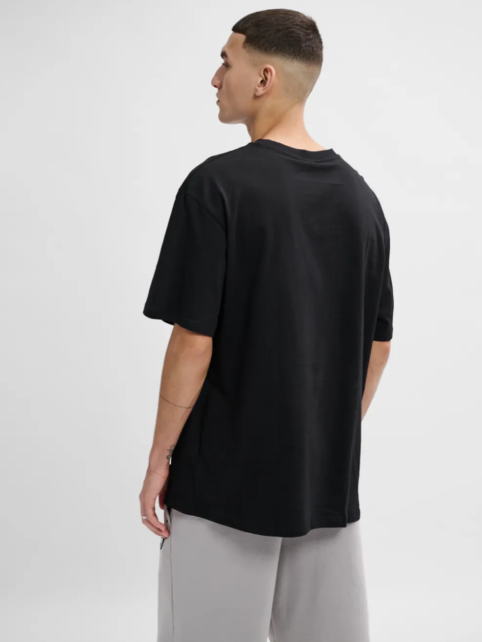 hmlLOOSE T-SHIRT BEE S/S