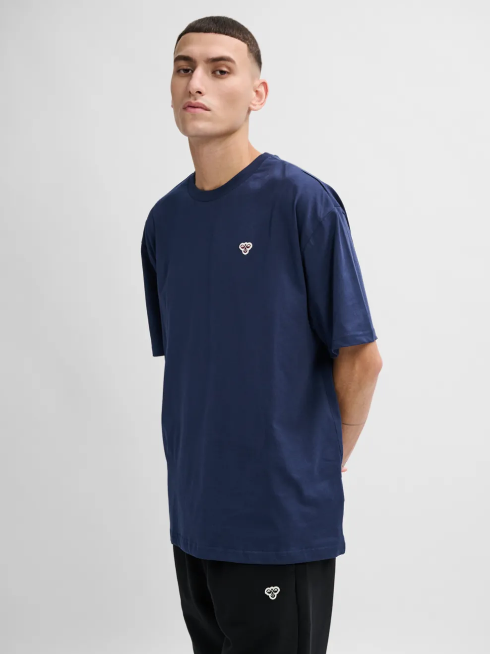 hmlLOOSE T-SHIRT BEE S/S