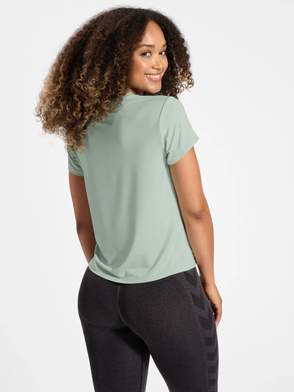 hmlMT AURA MESH T-SHIRT