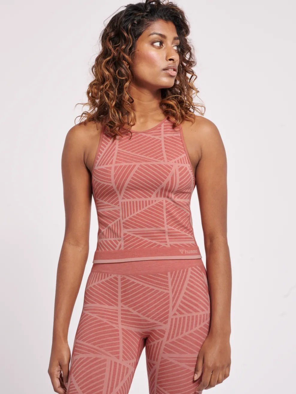 hmlMT ENERGY SEAMLESS CROP TOP