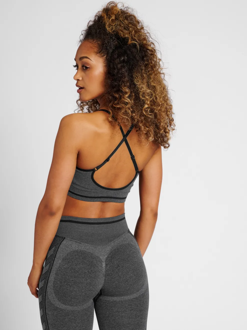 hmlMT LULU SEAMLESS SCRUNCH BRA
