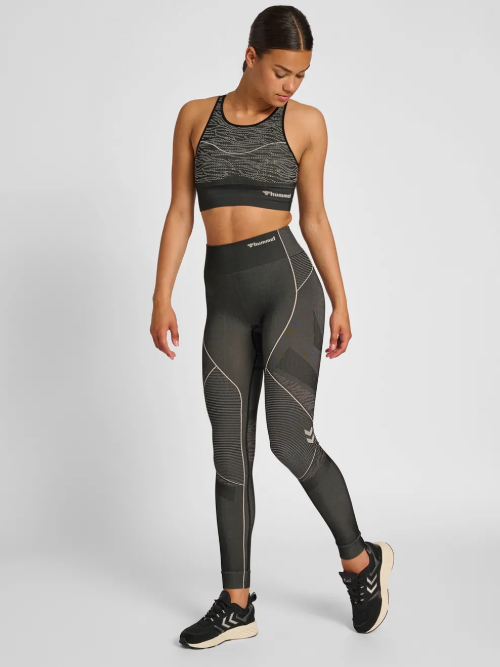 hmlMT MILA SEAMLESS MID WAIST TIGHT