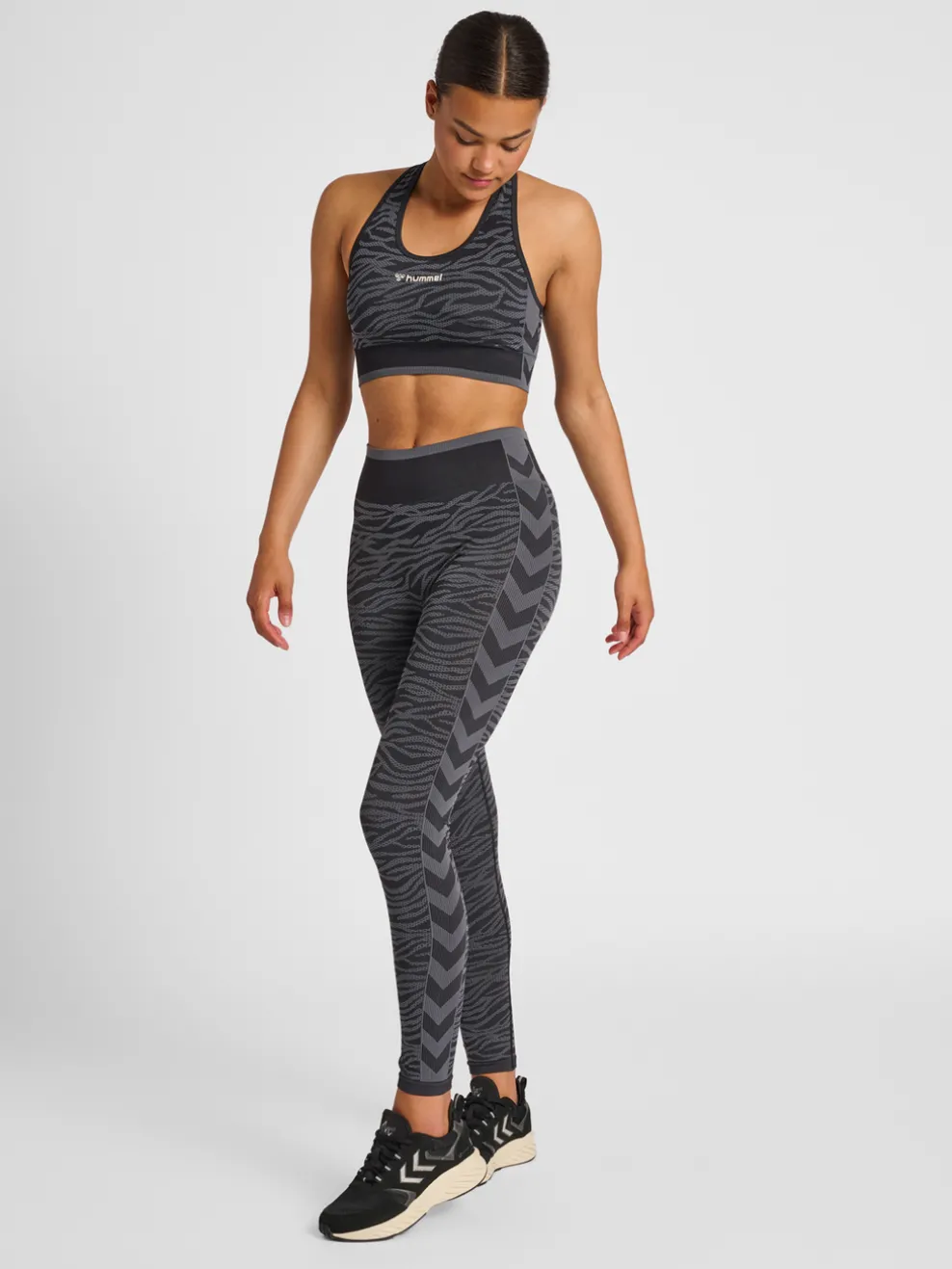 hmlMT SAGA SEAMLESS SPORTS TOP