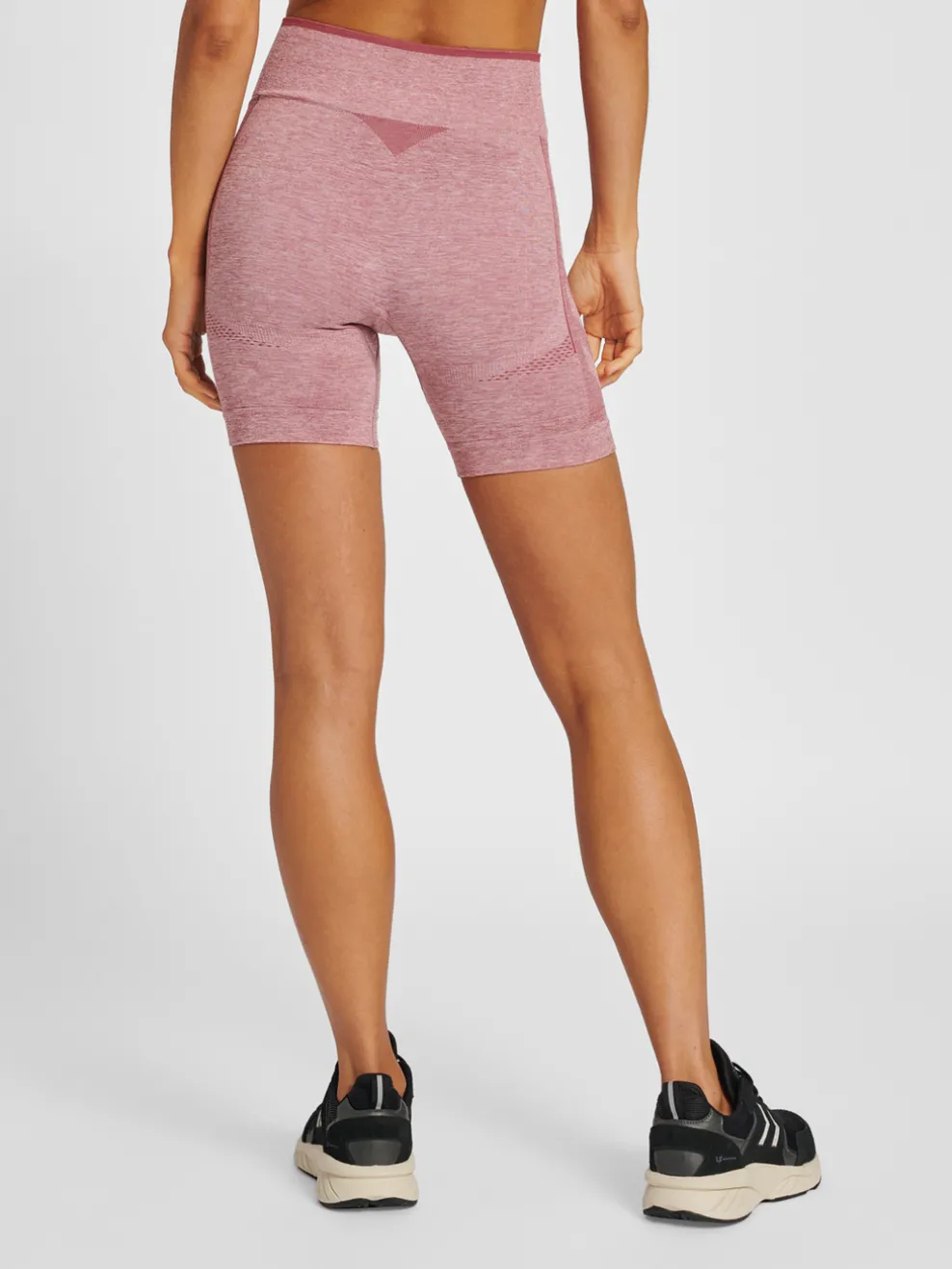 hmlMT UNA SEAMLESS MID WAIST SHORTS