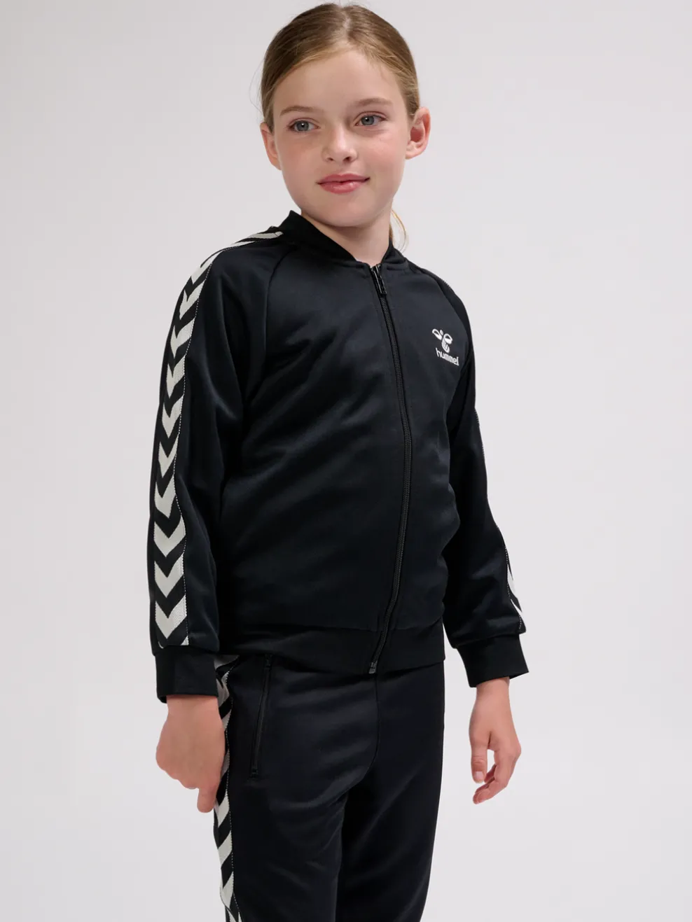 hmlNEWI ZIP JACKET