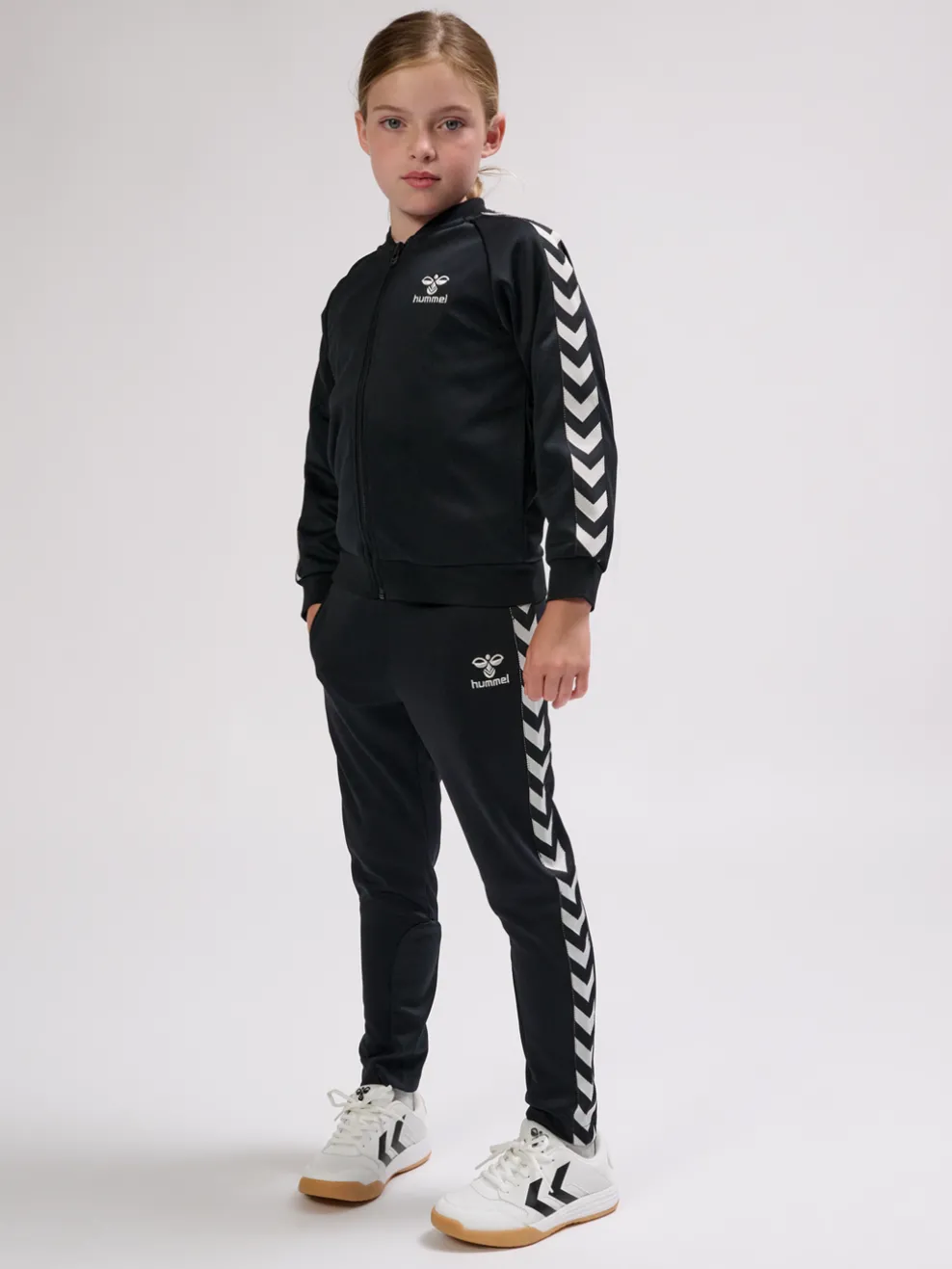 hmlNEWI ZIP JACKET