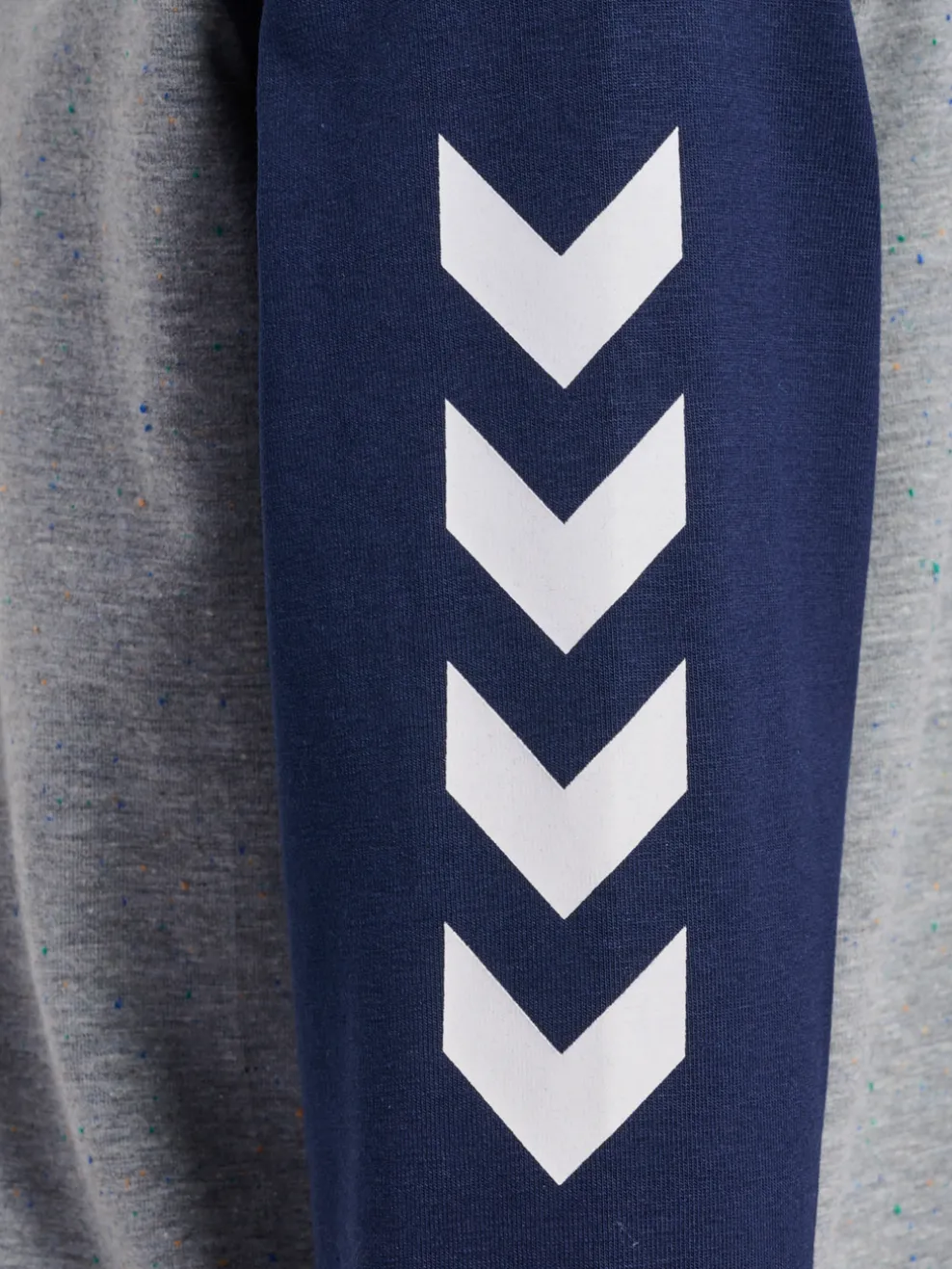 hmlNIPPS T-SHIRT L/S