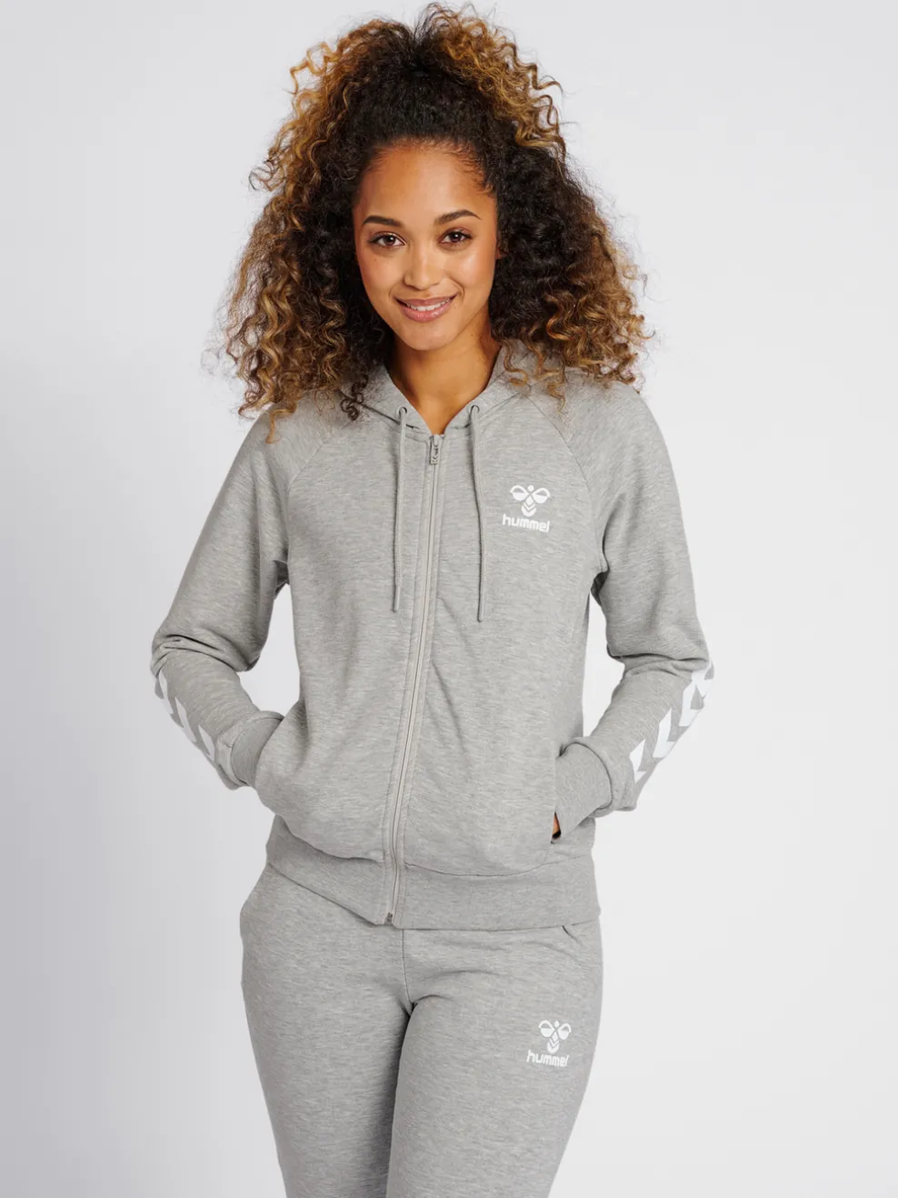 hmlNONI 2.0 ZIP HOODIE