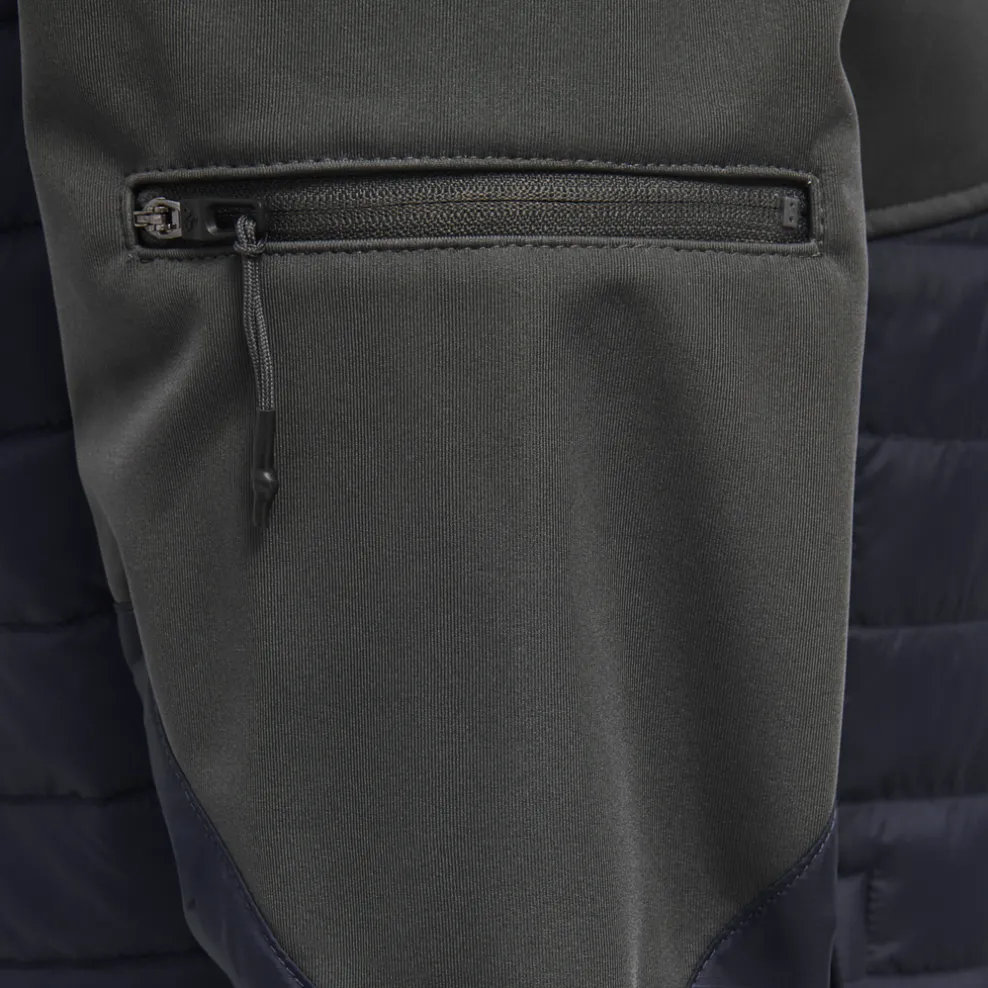 hmlNORTH HYBRID JACKET WOMAN