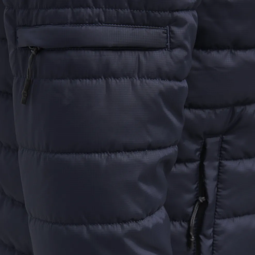 hmlNORTH QUILTED HOOD JACKET