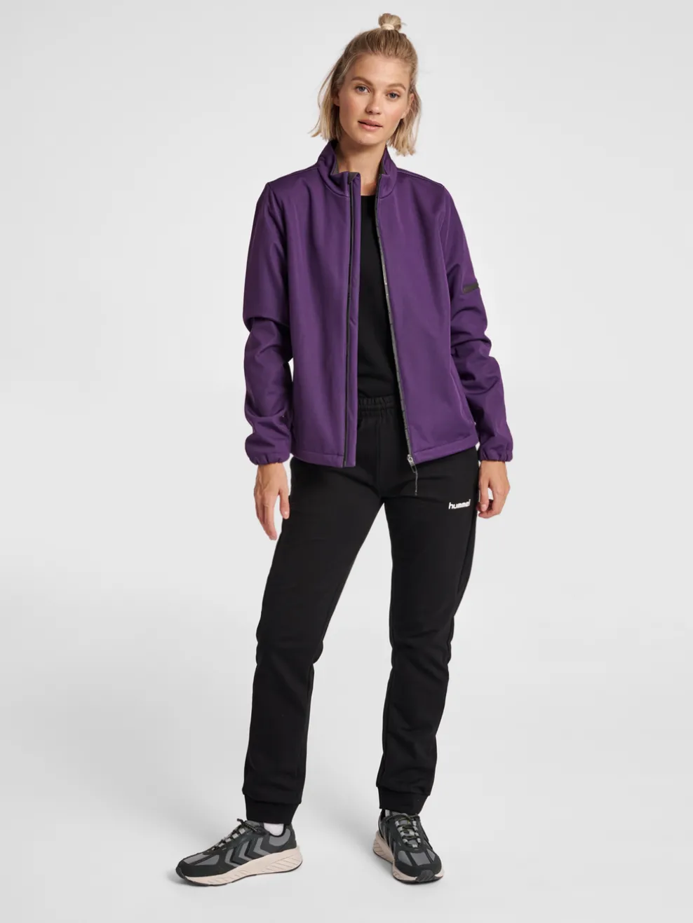 hmlNORTH SOFTSHELL JACKET WOMAN