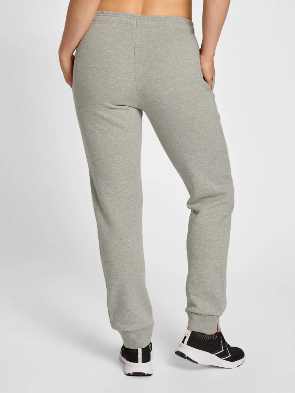 hmlRED BASIC SWEAT PANTS WOMAN