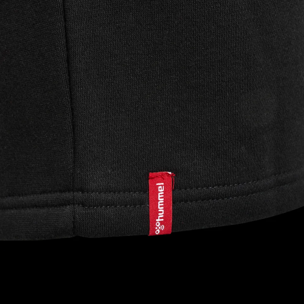 hmlRED BASIC SWEAT SHORTS
