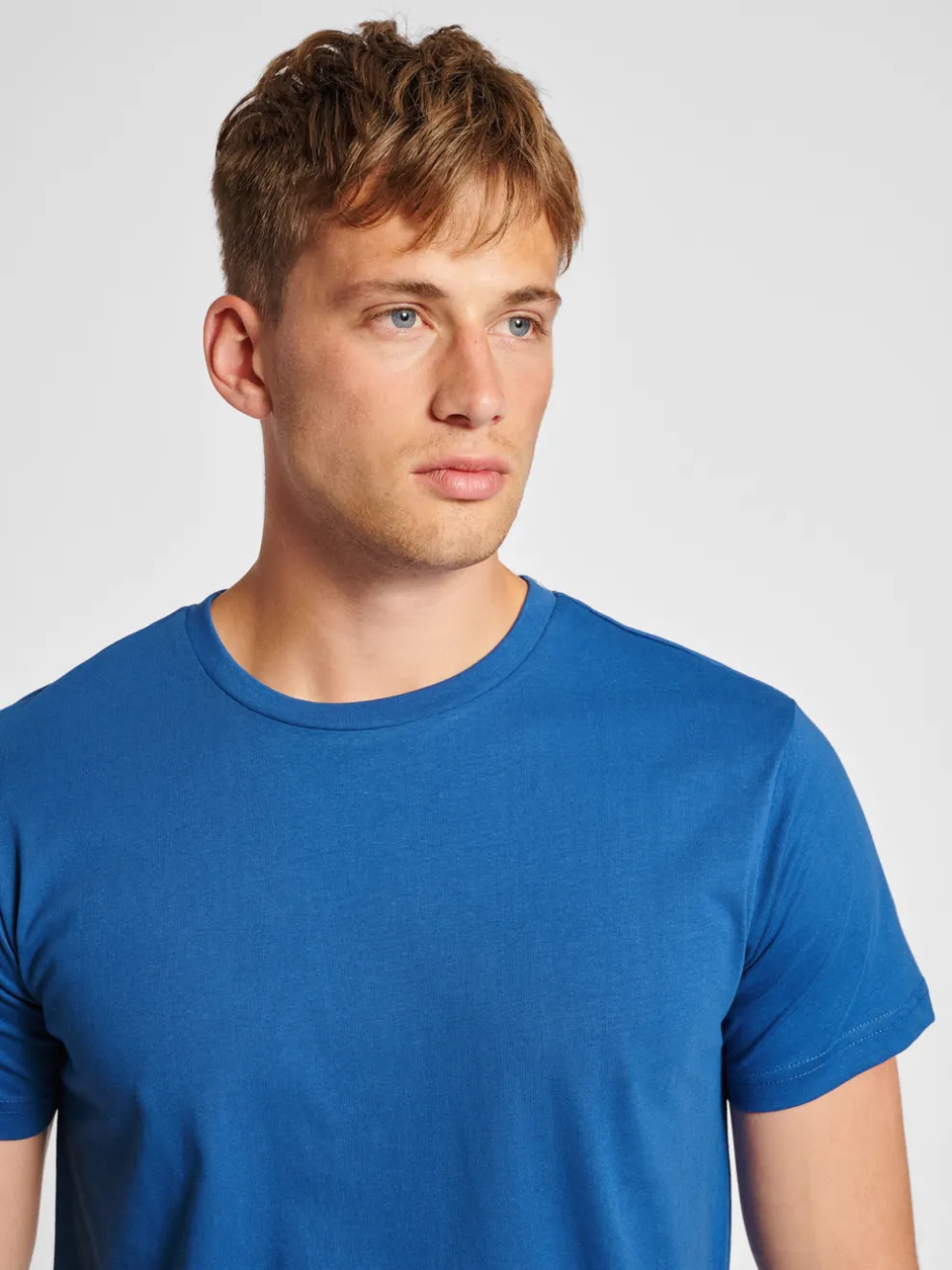 hmlRED BASIC T-SHIRT S/S