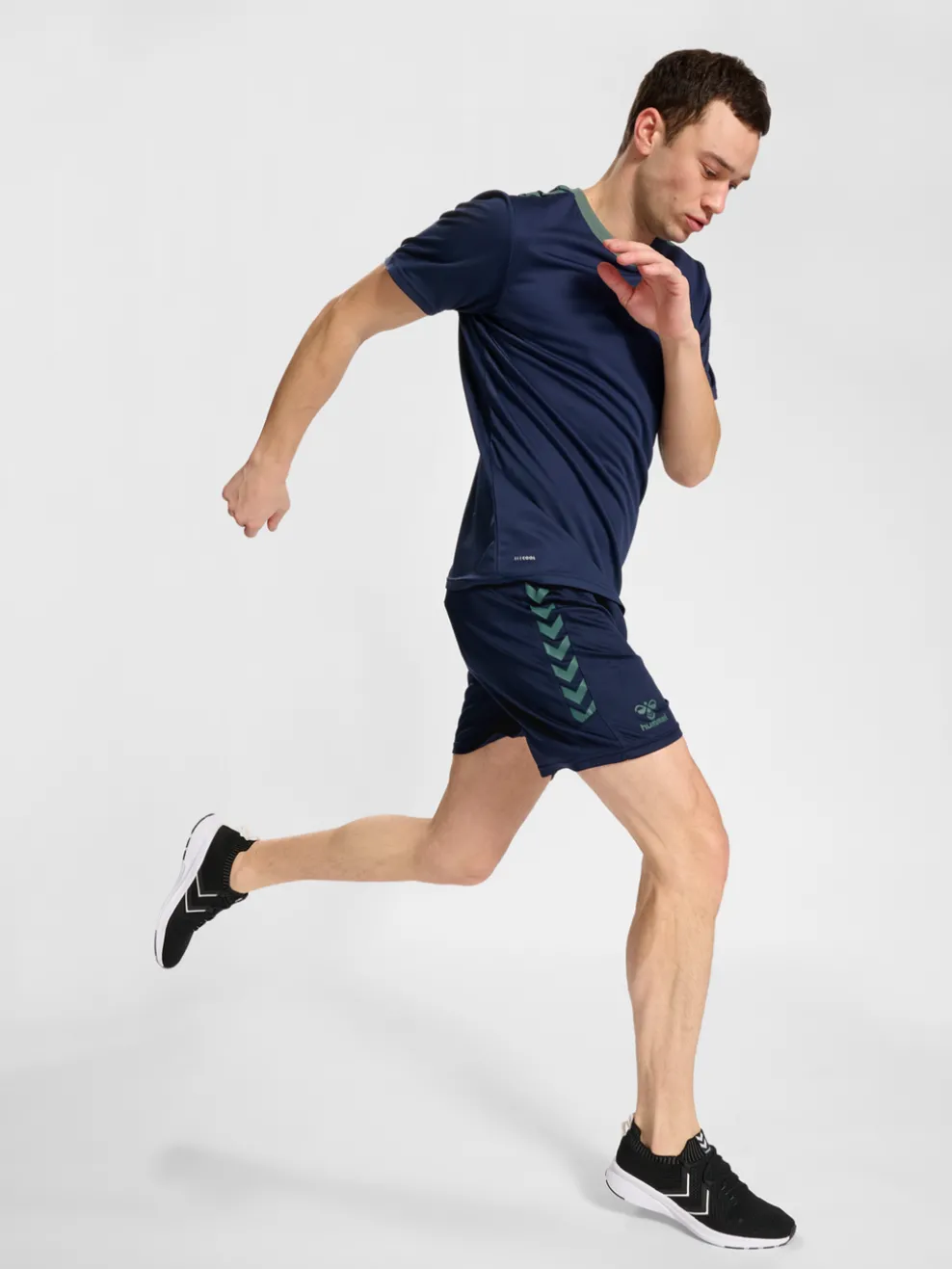hmlSTALTIC POLY SHORTS