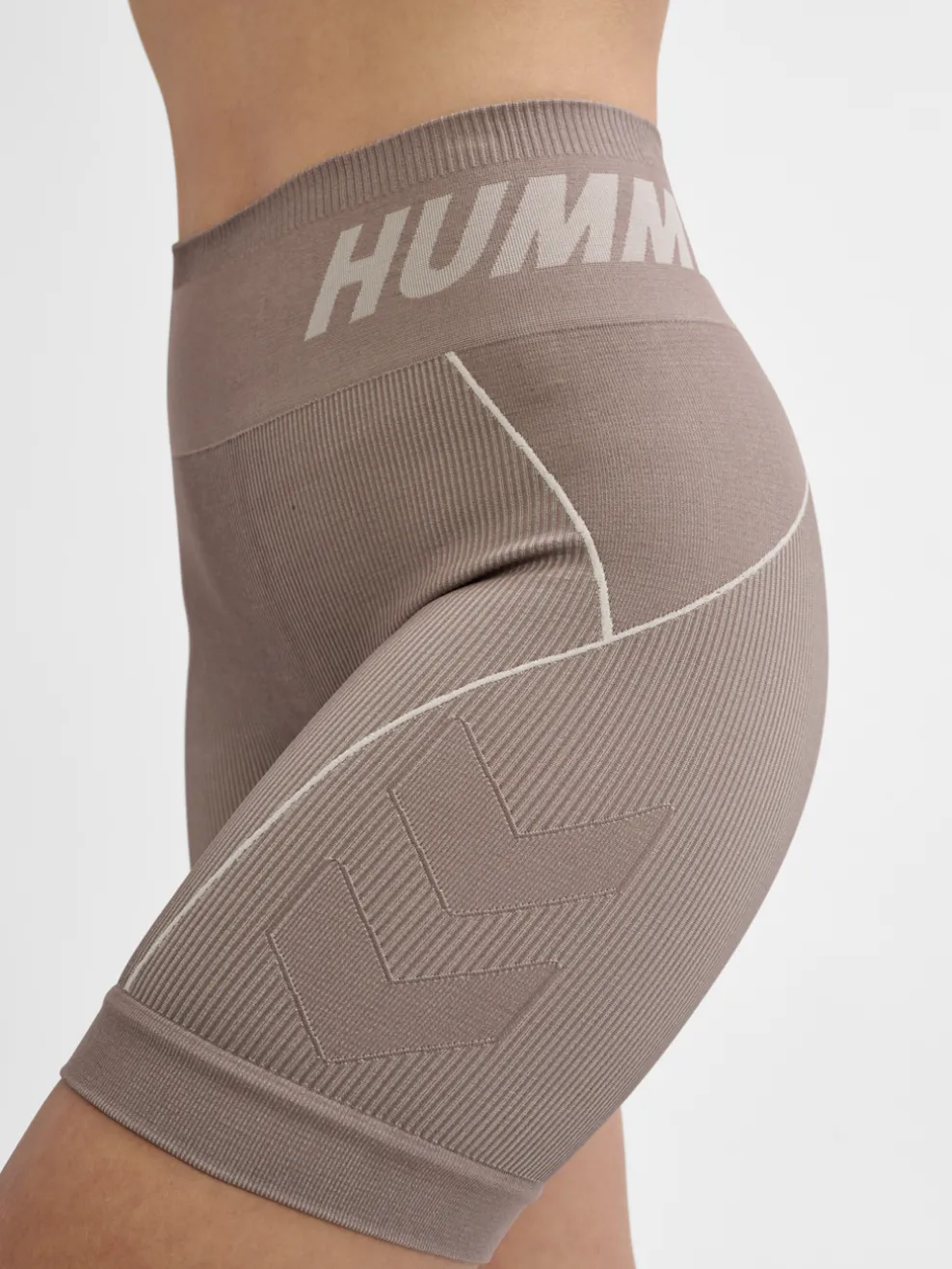 hmlTE CHRISTEL SEAMLESS SHORTS