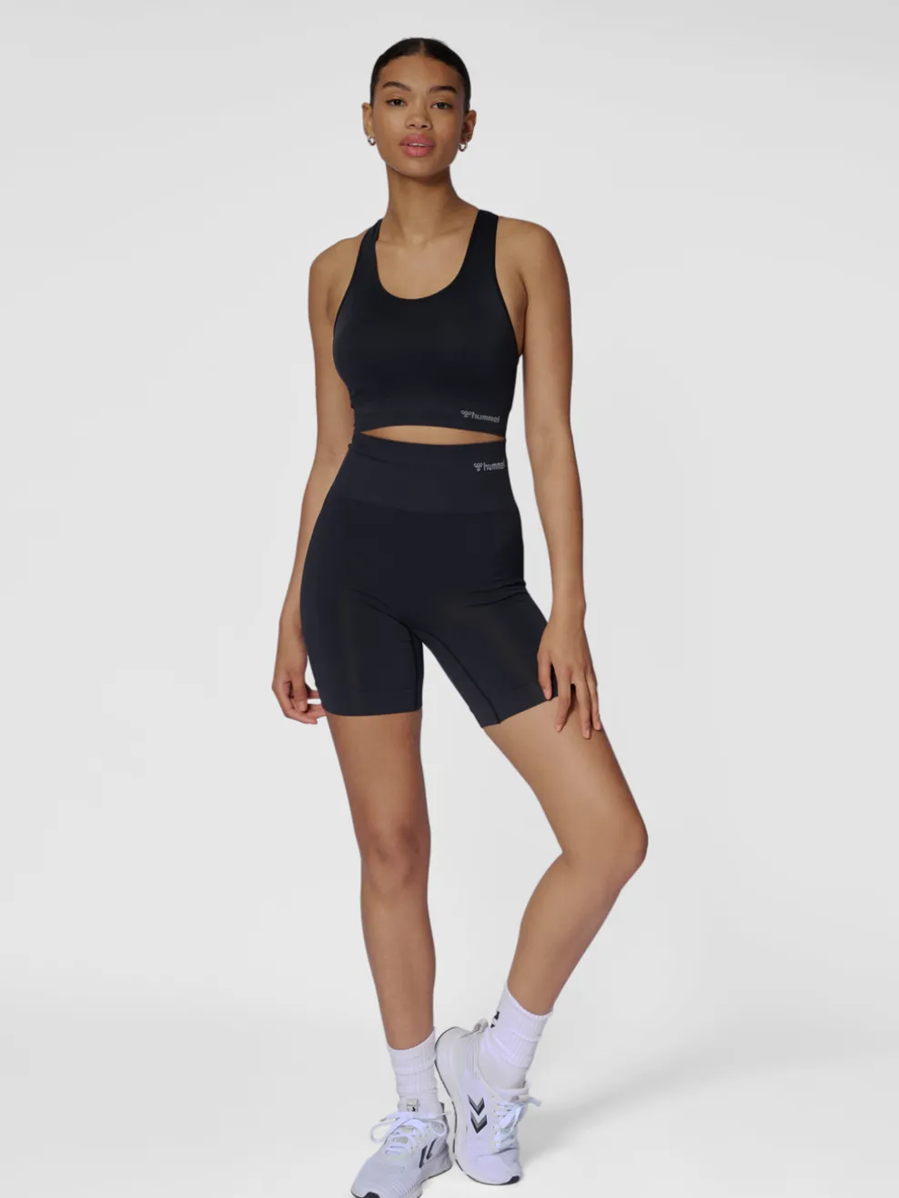 hmlTIF SEAMLESS SHORTS