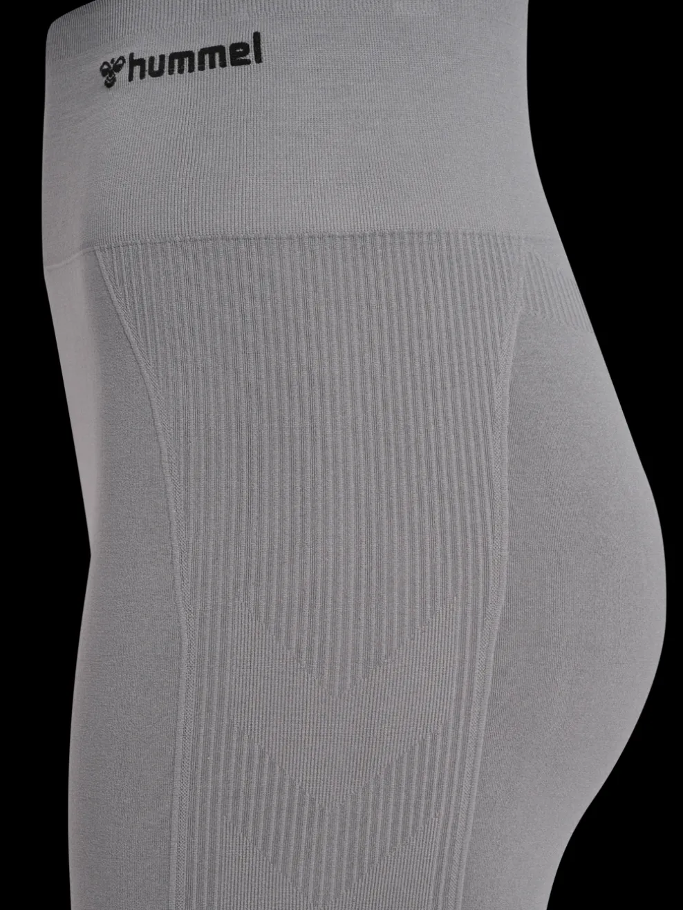 hmlTIF SEAMLESS SHORTS